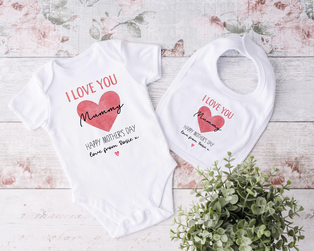 Custom Name Love Heart Mother's Day Baby Grow Outfit Baby Gift for Mum