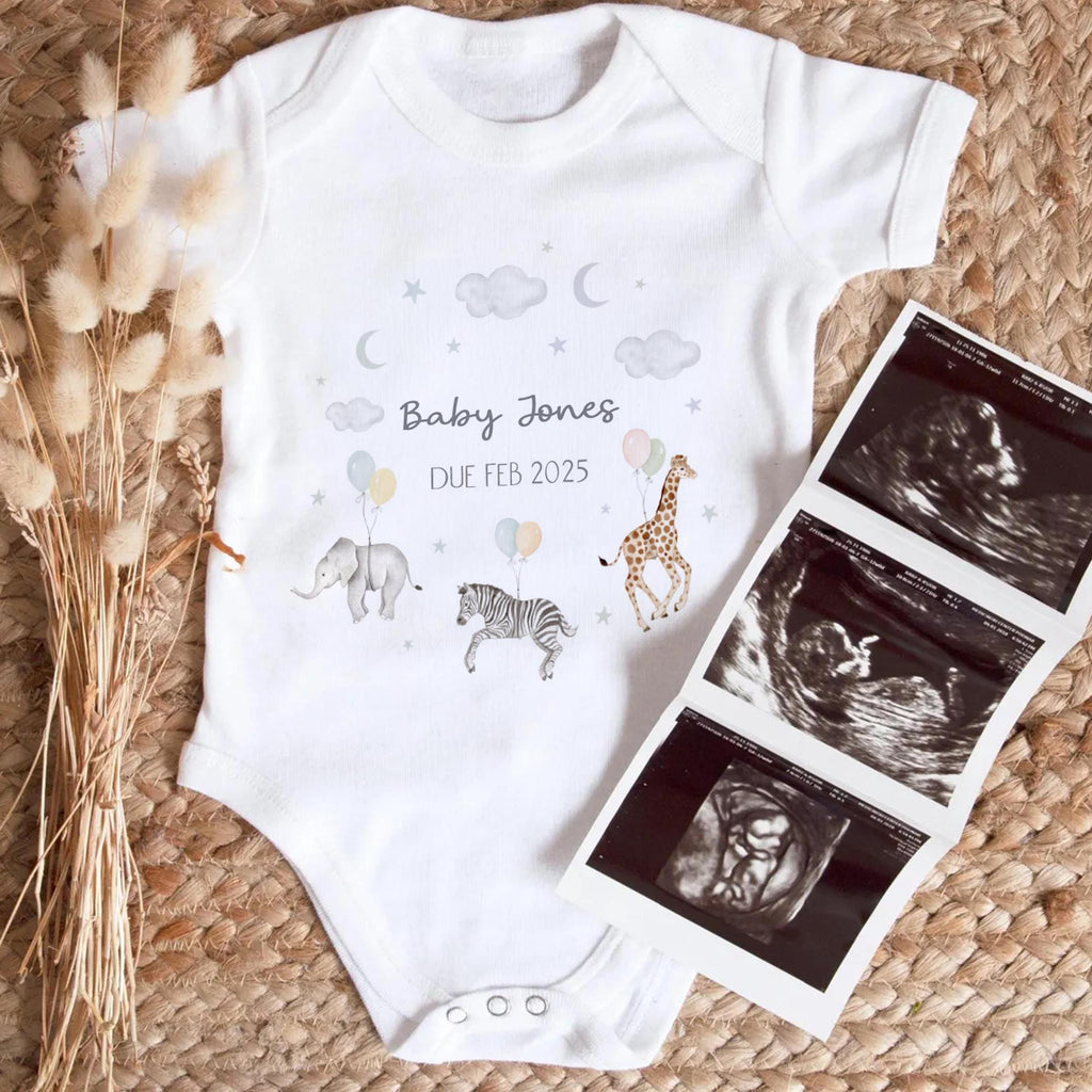 Personalised Pregnancy Announcement Baby Bodysuit, Pregnancy Reveal Baby Grow, Custom Baby Due 2025 Vest, Baby Coming Soon Bodysuit